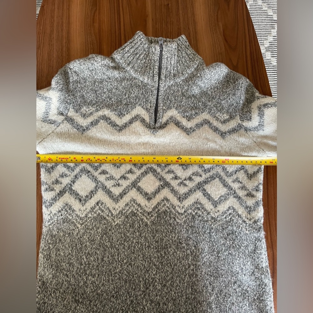 AE Sweater - Picture 8 of 10